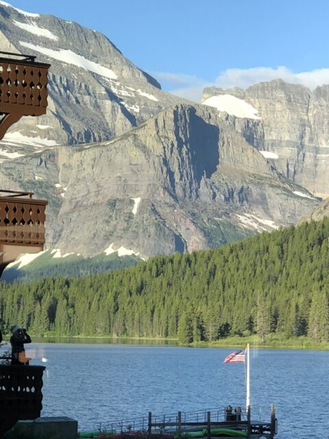 Mountain Hotel on Lake